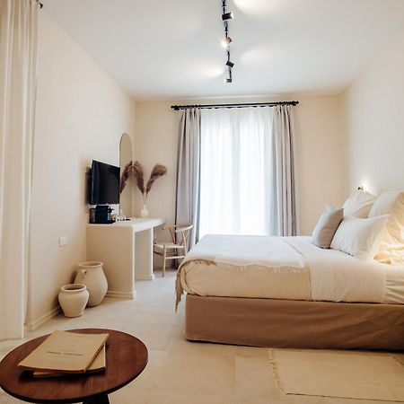 Thymises Boutique Hotel Какопетрия Екстериор снимка