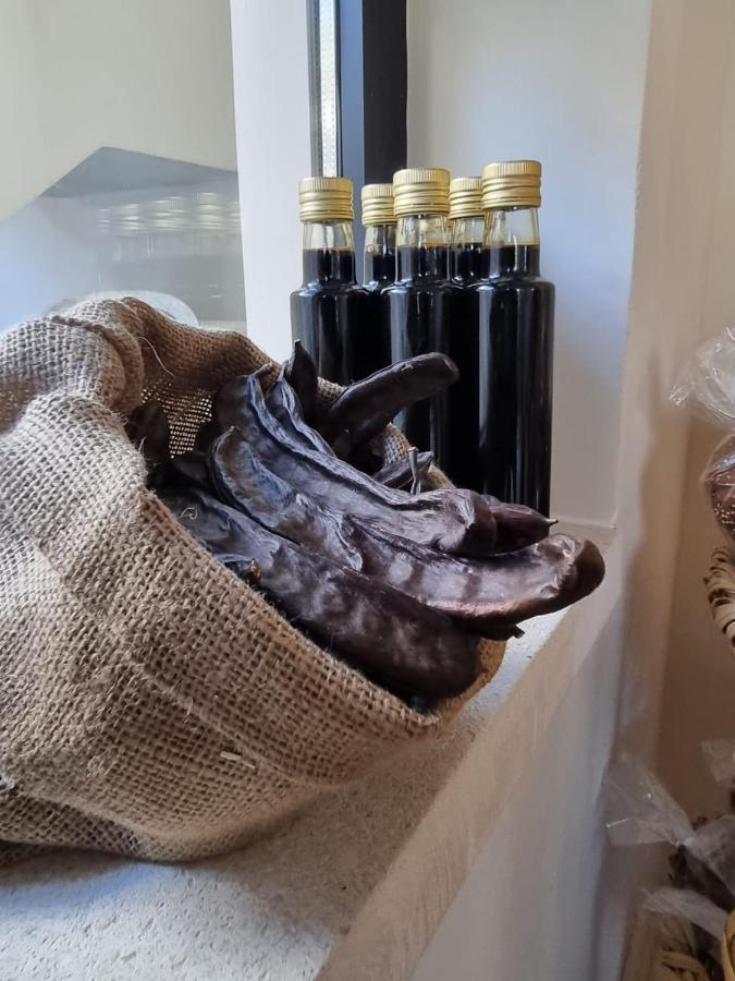 Thymises Boutique Hotel Какопетрия Екстериор снимка