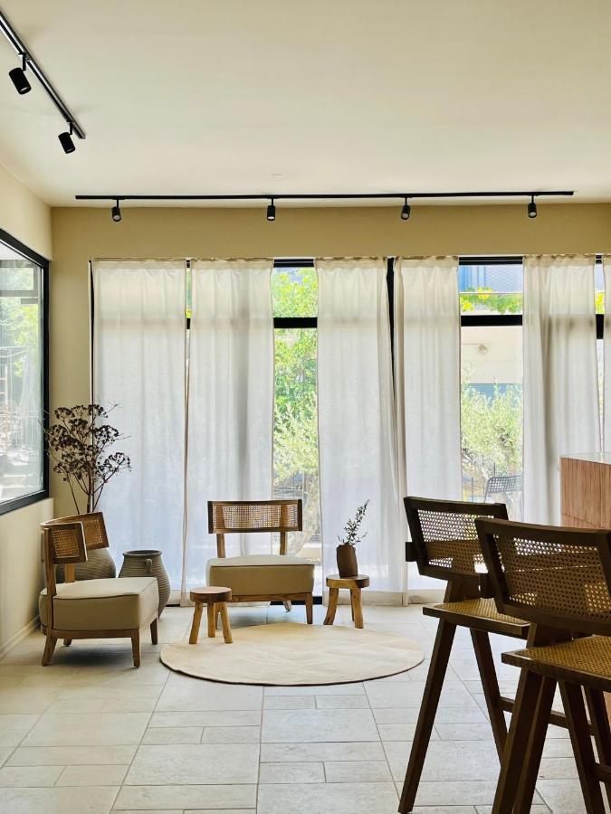 Thymises Boutique Hotel Какопетрия Екстериор снимка