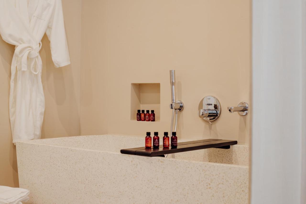 Thymises Boutique Hotel Какопетрия Екстериор снимка