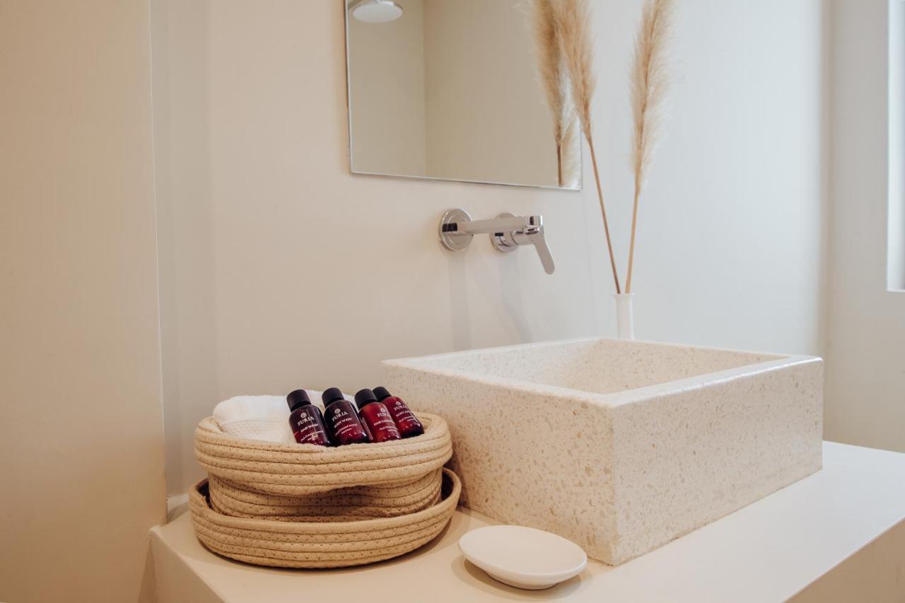 Thymises Boutique Hotel Какопетрия Екстериор снимка