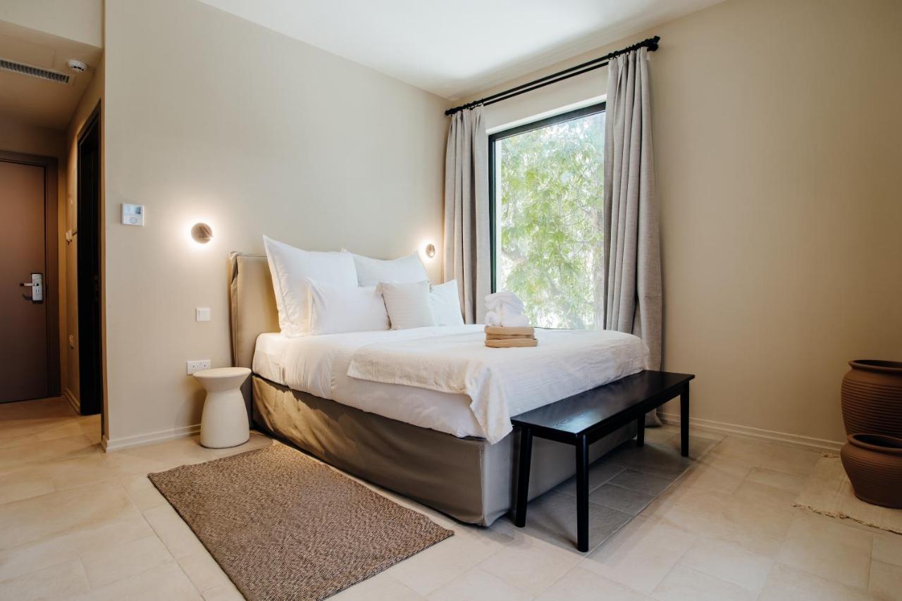 Thymises Boutique Hotel Какопетрия Екстериор снимка