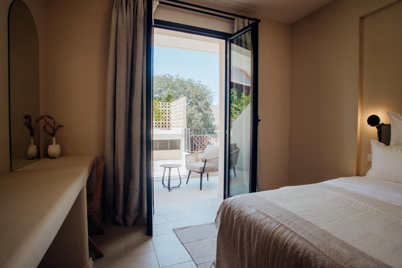 Thymises Boutique Hotel Какопетрия Екстериор снимка